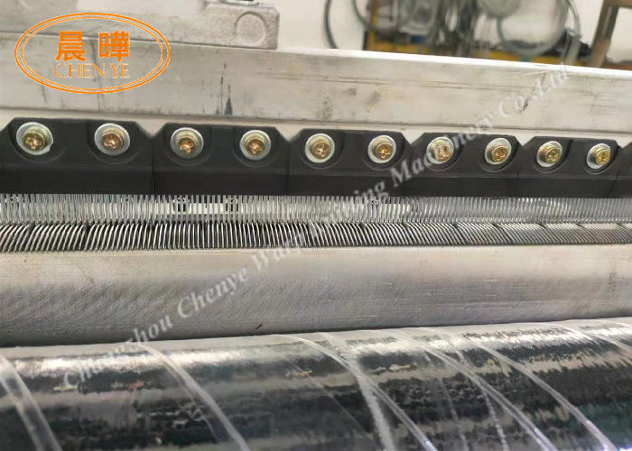 Guide Tube Needle For Conveying Flat Yarns On The Machine